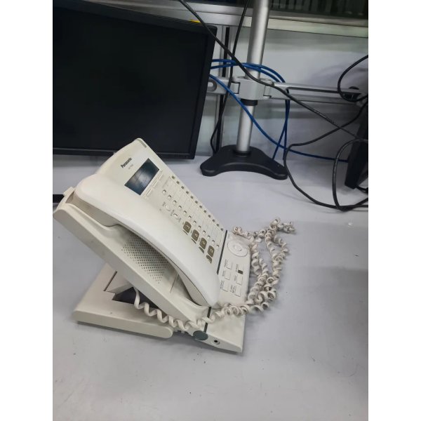 20230905_172647-1-768x1024-1.webp Panasonic KX-T7630 Display KeyPhone