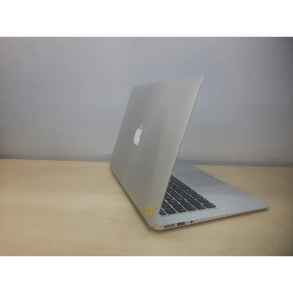 MacBook Air (13″ Monitor) Early 2015 , Intel Core i5 @ 1.6GHz , 8GB RAM , 256GB SSD , macOS 12 [NETT]